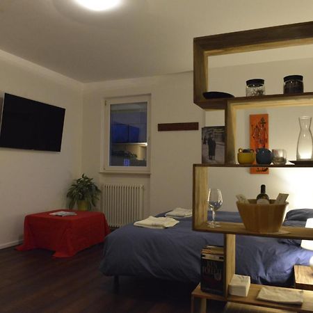 Biker'S Wine House Bed & Breakfast Rovereto  Exterior photo